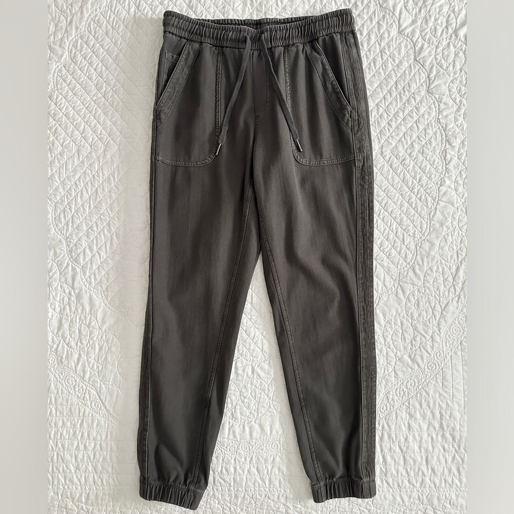Athleta Farallon Jogger Pants Cypress Green Women’s 4